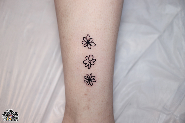 名古屋　タトゥー　女性